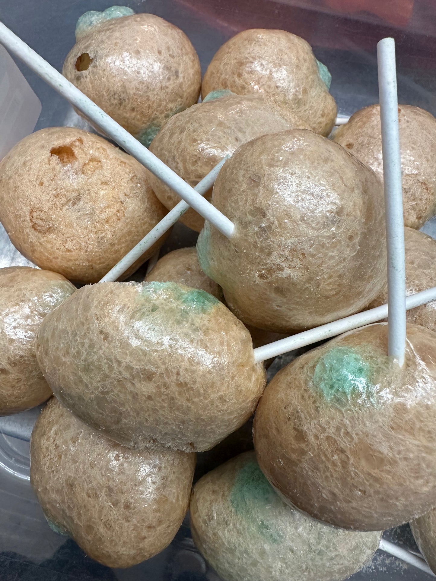 Freeze-Dried Caramel Apple Pops