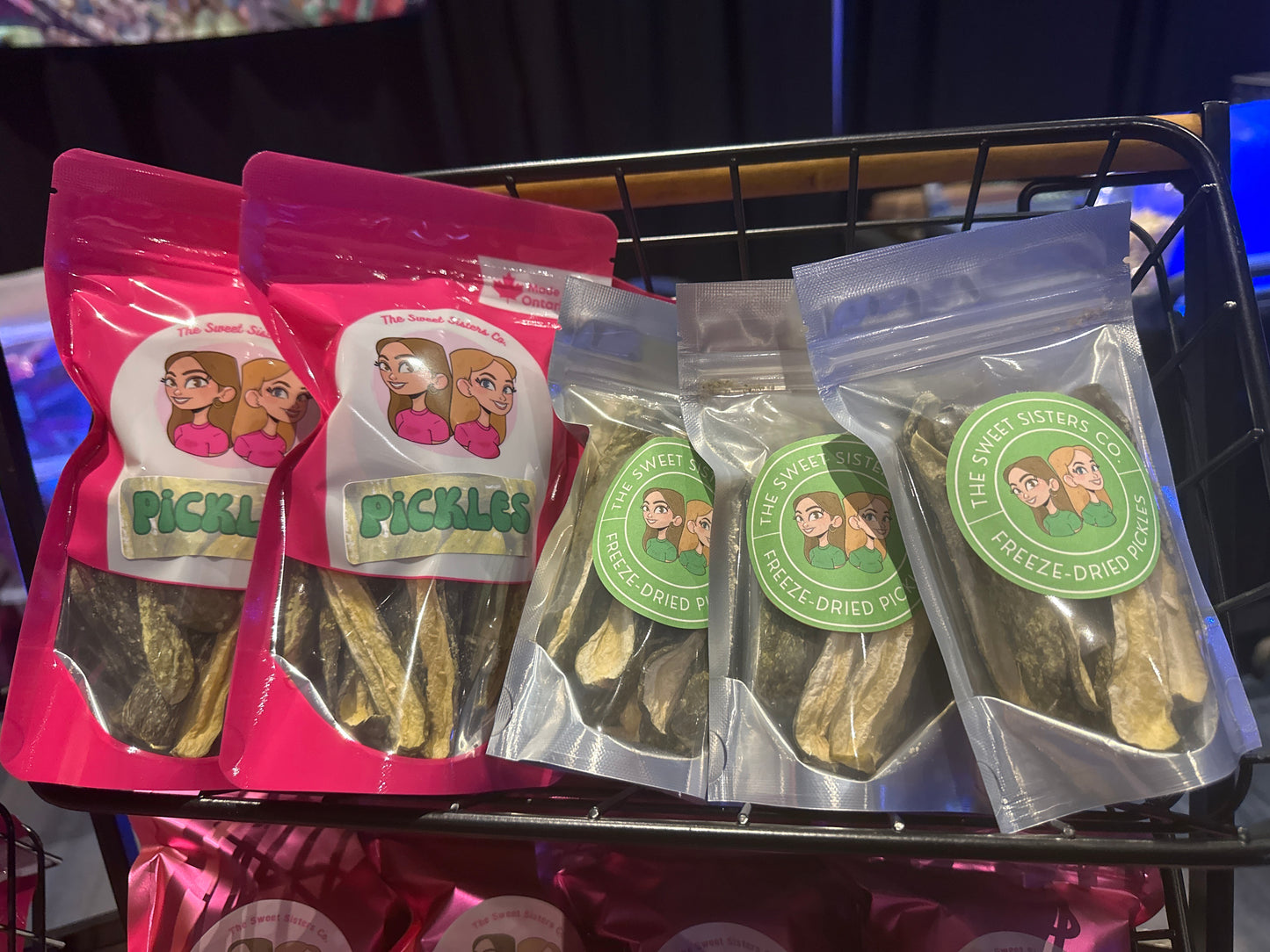 Freeze dried pickles